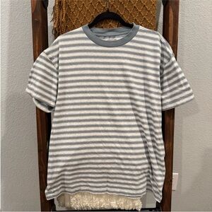 Abercrombie & Fitch Striped Blue/Gray and White T-Shirt